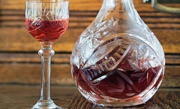 Настоянка з винограду: прості рецепти і секрети приготування смачного алкогольного напою на горілці і спирті